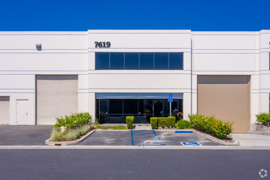 More Photos Of 7617-7621 Somerset Blvd, Paramount Unknown For Lease