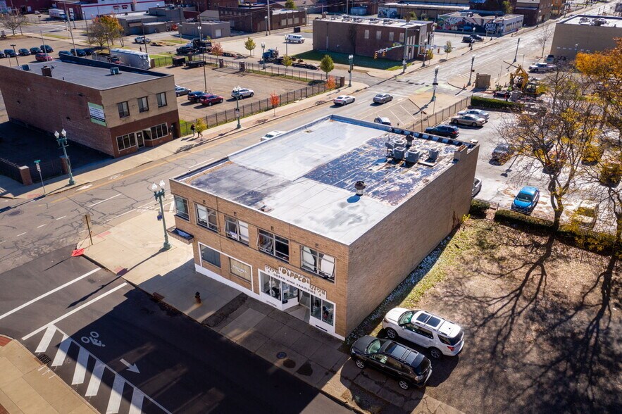 More Photos Of 234-238 6th St NE, Canton General Retail For Sale