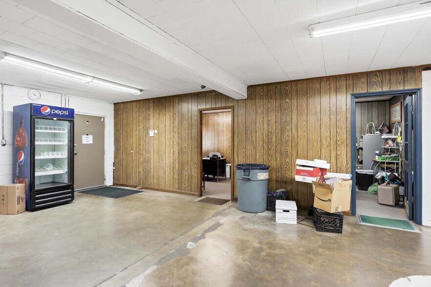More Photos Of 2154 Old Charleston Rd NE, Cleveland Refrigeration Cold Storage For Sale