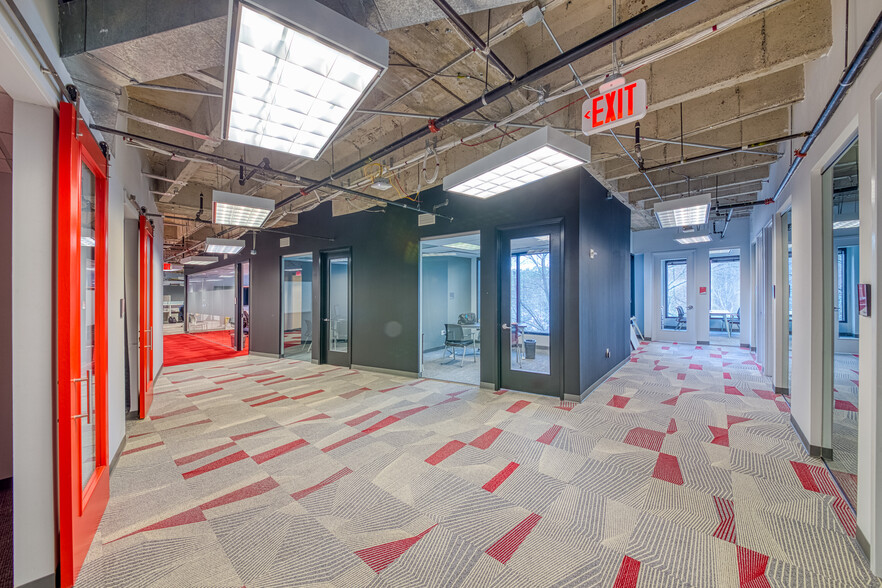 More Photos Of 1200 Ashwood Pky, Atlanta Office For Sale