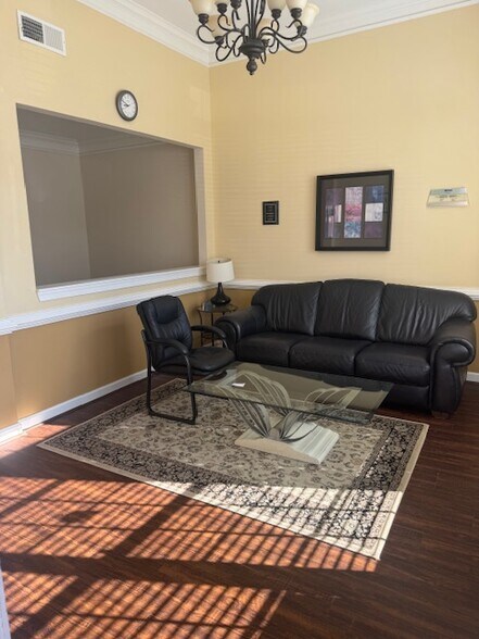 More Photos Of 11539 Park Woods Cir, Alpharetta Office For Lease