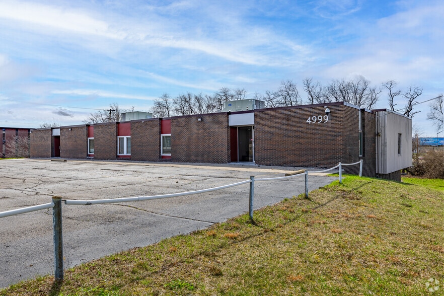 More Photos Of 4999 Northcutt Pl, Dayton Medical For Lease