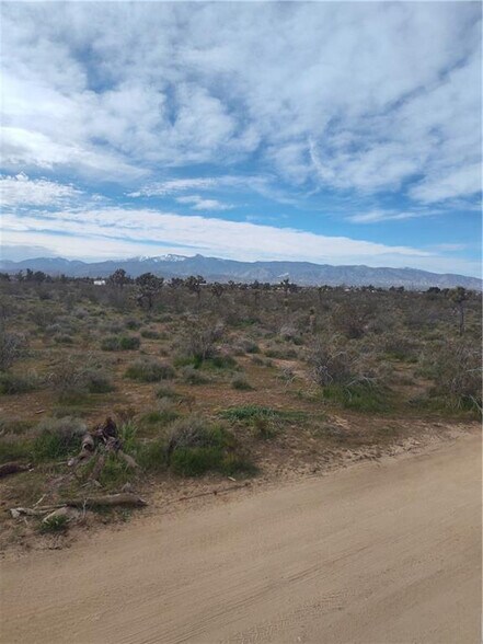 More Photos Of Buttemere Rd @ Sunset Rd, Phelan Land For Sale