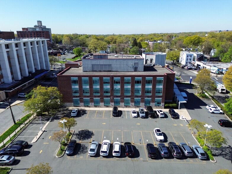 More Photos Of 310 Central Ave, East Orange Medical For Lease