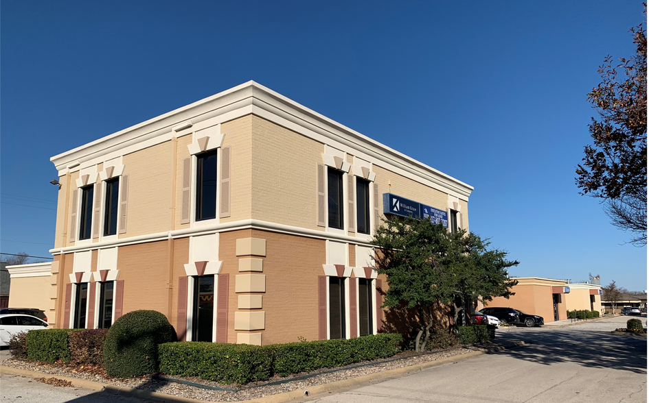 Primary Photo Of 1340 S main St, Grapevine Office For Lease