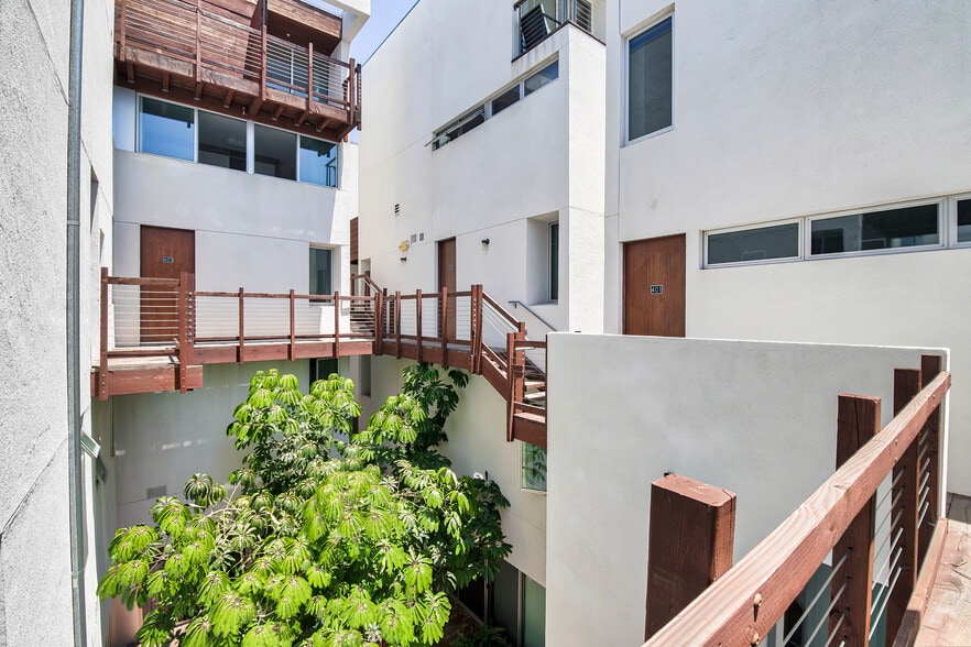 More Photos Of 1941 Columbia St, San Diego Apartments For Sale