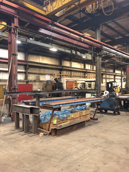 More Photos Of 4600 Clawson Tank Dr, Clarkston Manufacturing For Lease
