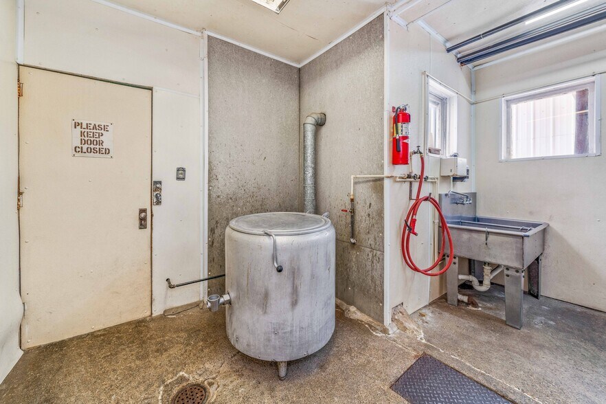 More Photos Of 101 S East St, Earlville Specialty For Sale