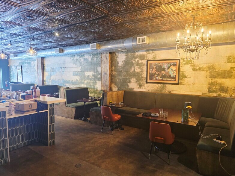 More Photos Of 926 N Mills Ave, Orlando Storefront For Sale