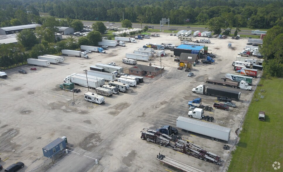 More Photos Of 10688 General Ave, Jacksonville Office For Lease