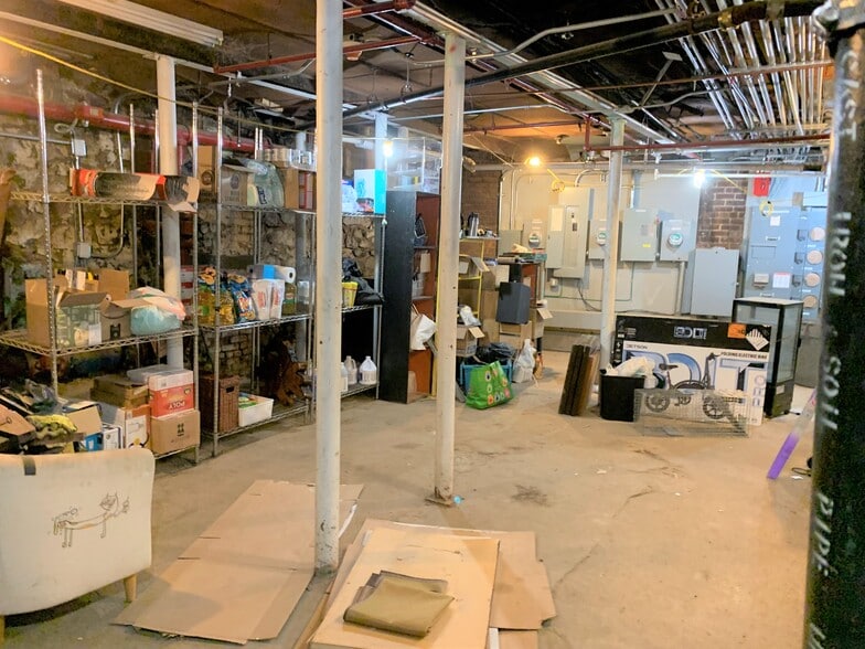 More Photos Of 6823 3rd Ave, Brooklyn Apartments For Lease