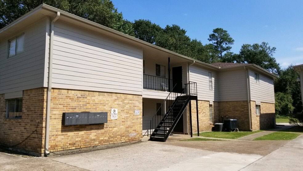 More Photos Of 401 Pinchback Rd, Beaumont Apartments For Sale