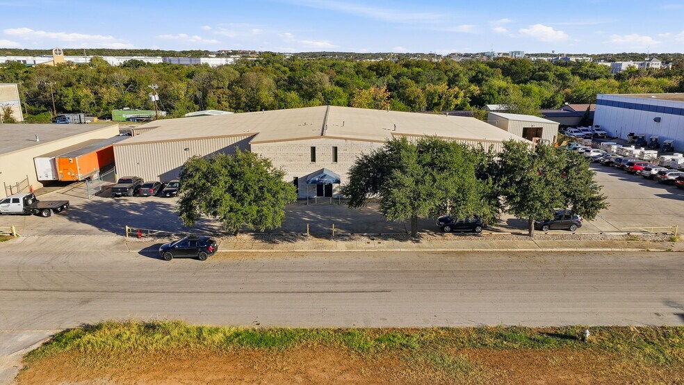 Primary Photo Of 315 N Park Dr, San Antonio Warehouse For Sale