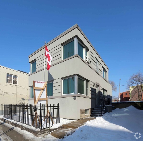 More Photos Of 357 Main St E, Hamilton Medical For Lease