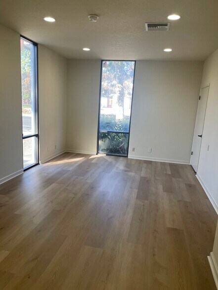 More Photos Of 96 W Campbell Ave, Campbell Office For Lease