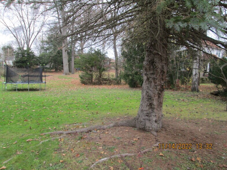 More Photos Of 329 E Moody Ave, New Castle Religious Facility For Sale