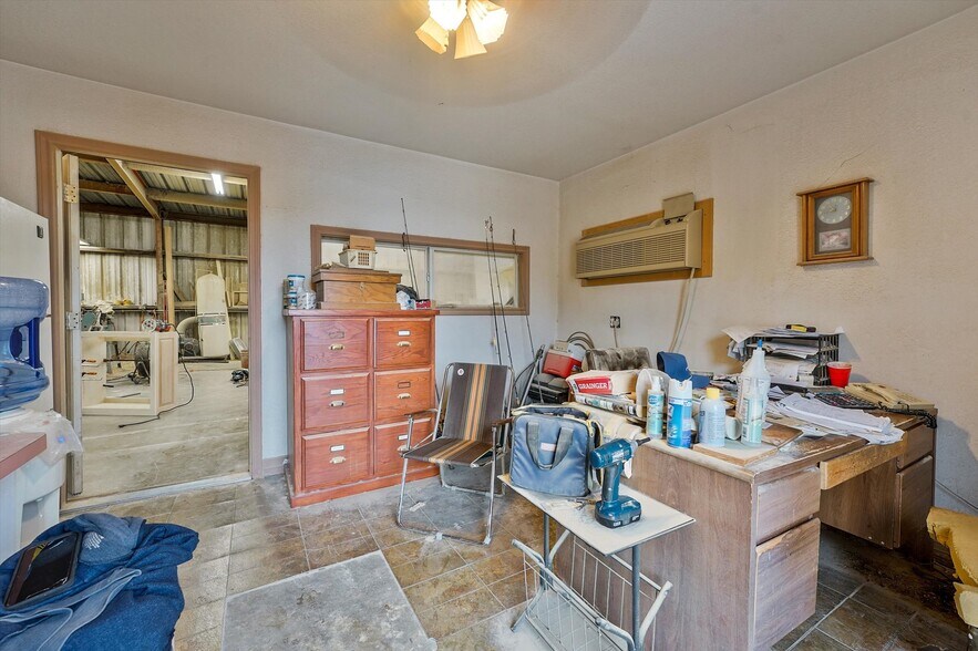 More Photos Of , Granbury Unknown For Sale