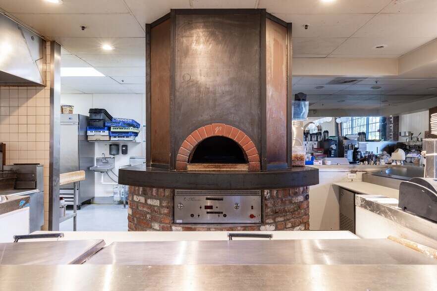 More Photos Of 540 Main St, Napa Restaurant For Lease