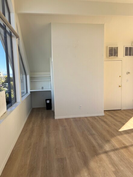 More Photos Of 1001 Bridgeway, Sausalito Storefront Retail Office For Lease