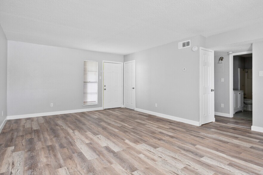 More Photos Of 10518 Heizer Dr, Corpus Christi Apartments For Sale