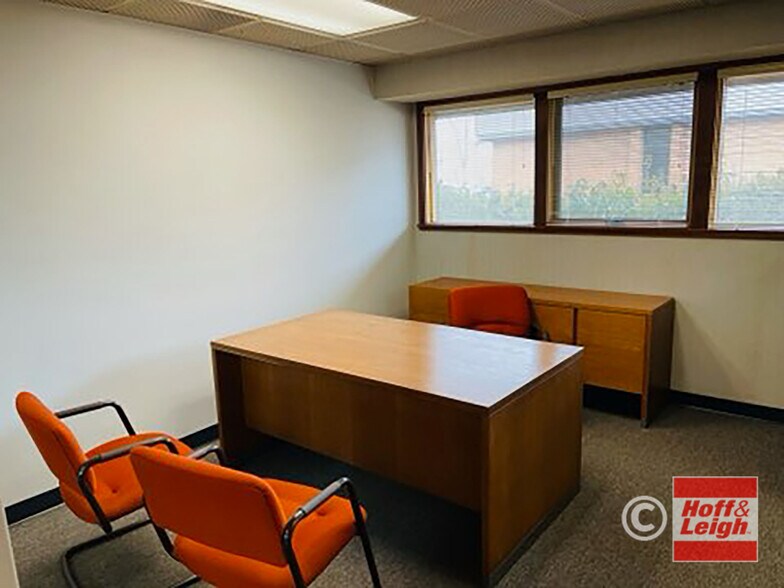 More Photos Of 70 N Miller Rd, Akron Office For Lease