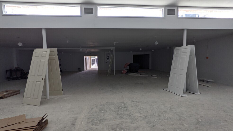 More Photos Of 440 E Holt Ave, Pomona Storefront For Lease