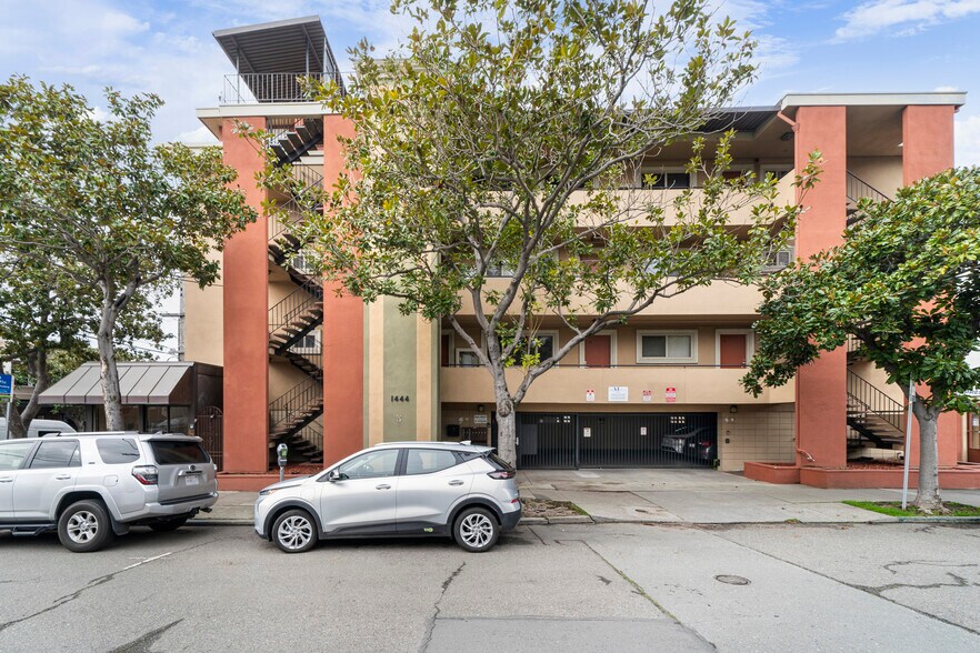Primary Photo Of 1444 Walnut St, Berkeley Apartments For Sale