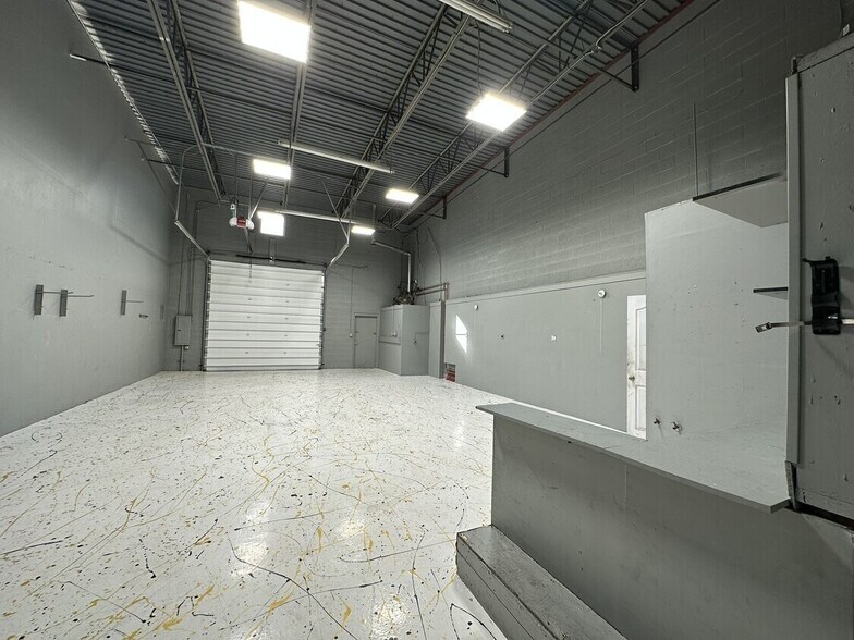 More Photos Of 6748 S Airport Rd, West Jordan Light Manufacturing For Sale