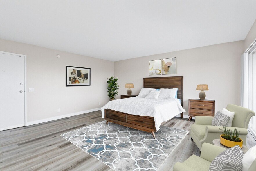 More Photos Of 415-425 Washington Blvd, Marina del Rey Apartments For Lease