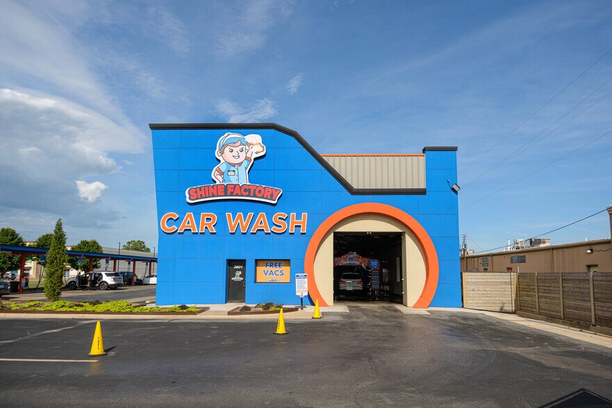 More Photos Of 3801 N MacArthur Blvd, Warr Acres Carwash For Sale