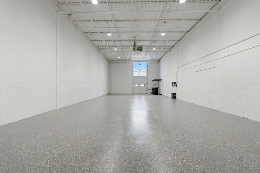 More Photos Of 397 Humberline Dr, Toronto Warehouse For Sale