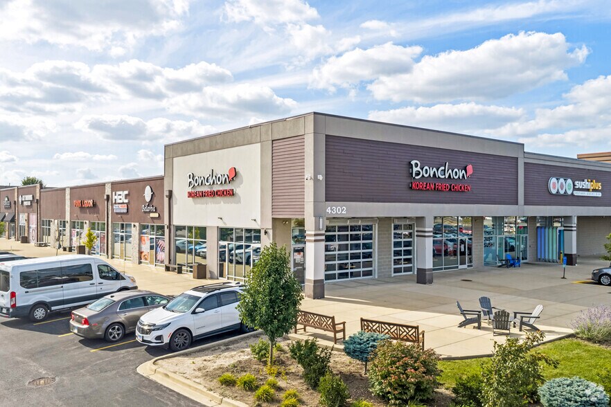 Primary Photo Of 4302-4442 E New York St, Aurora Unknown For Lease