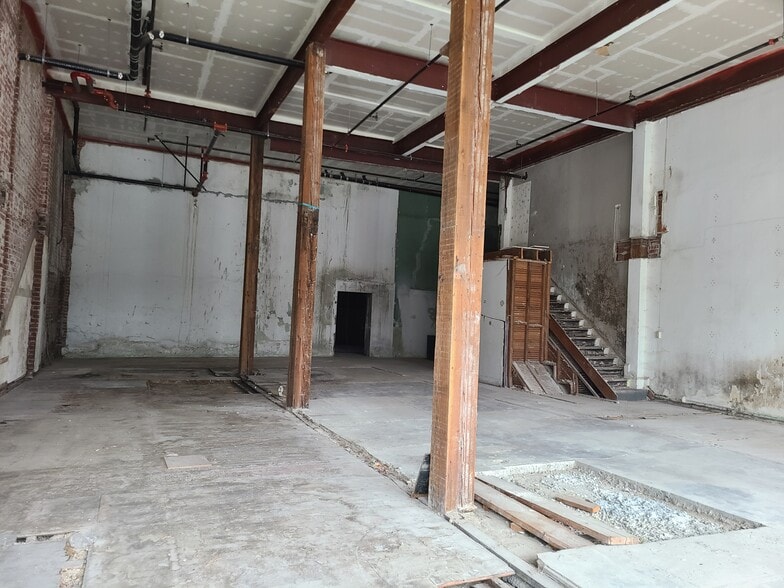 More Photos Of 242 N Sutter St, Stockton Apartments For Sale