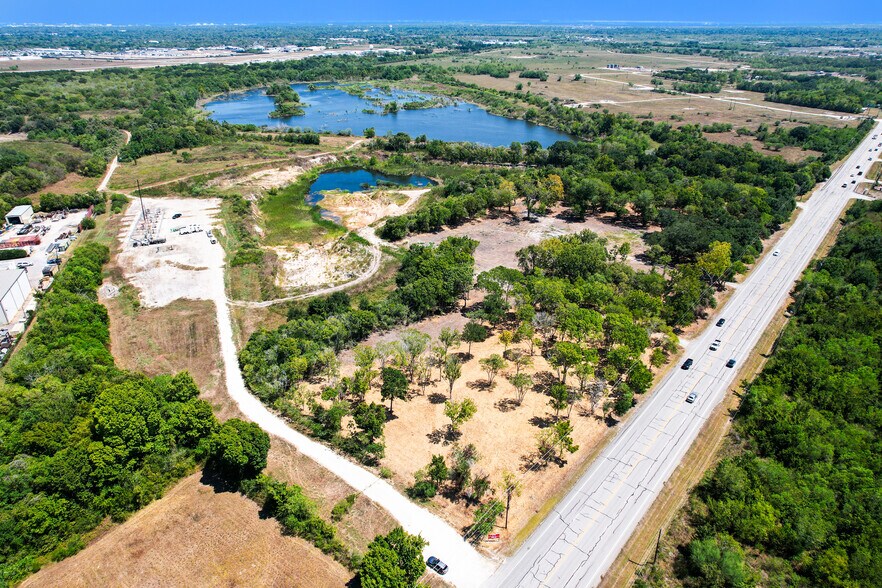 More Photos Of 17827 HWY 35 hwy, Pearland Land For Sale