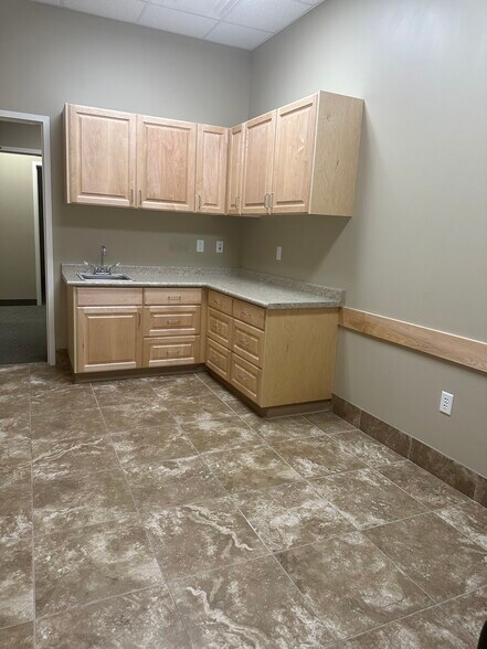 More Photos Of 811-867 N 900 W, Orem Office For Sale