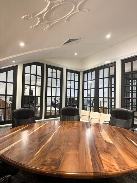 More Photos Of 453 W Main St, Huntington Coworking Space