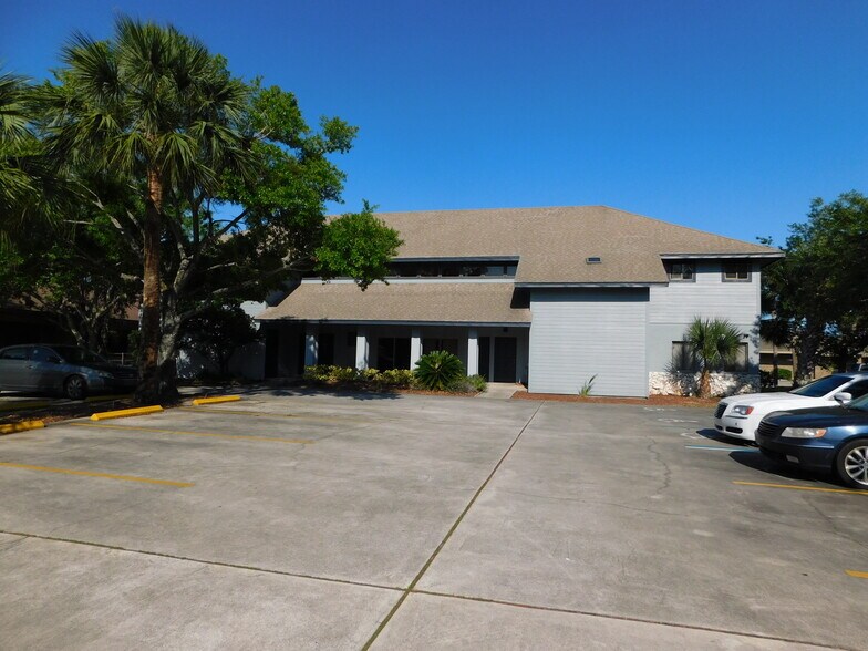 More Photos Of 5205 Babcock St NE, Palm Bay Office For Lease