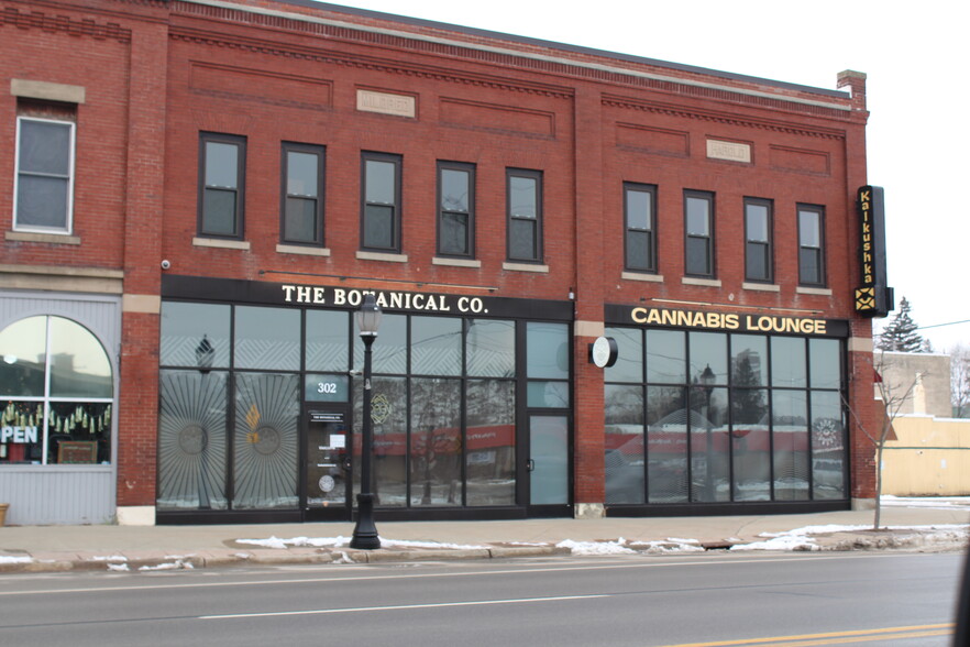 More Photos Of 302 S Cedar St, Kalkaska Storefront For Lease