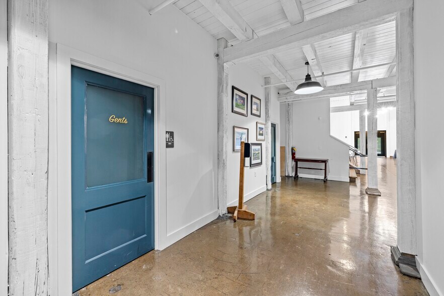 More Photos Of 600 S Broad St, Monroe Manufacturing For Lease