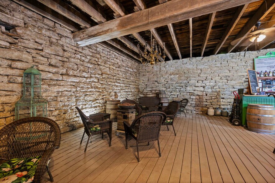 More Photos Of 4465 W Augusta Chatham Rd, Augusta Winery Vineyard For Sale