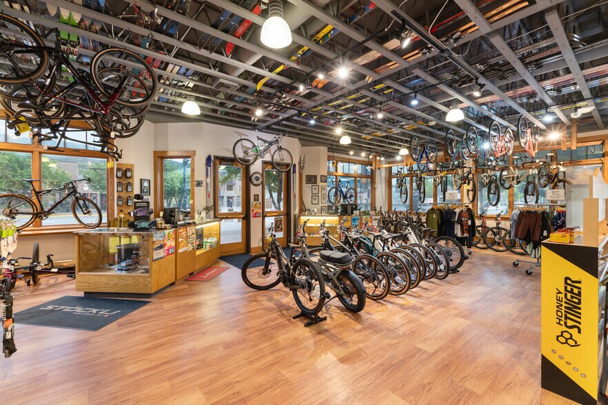 More Photos Of 442 Lincoln Ave, Steamboat Springs Mixed Retail For Sale