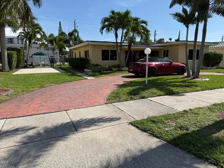 More Photos Of 1743 Rodman St, Hollywood Apartments For Sale