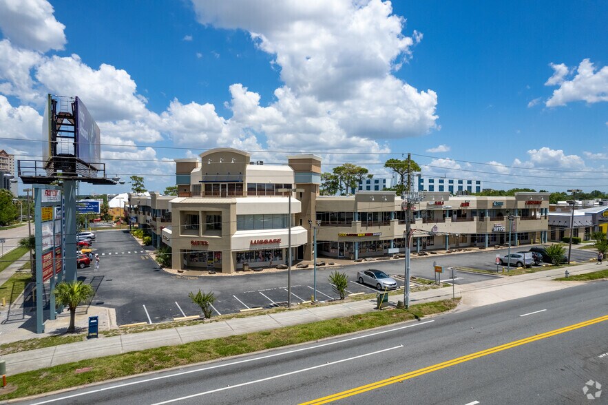 More Photos Of 7219 International Dr, Orlando Unknown For Lease