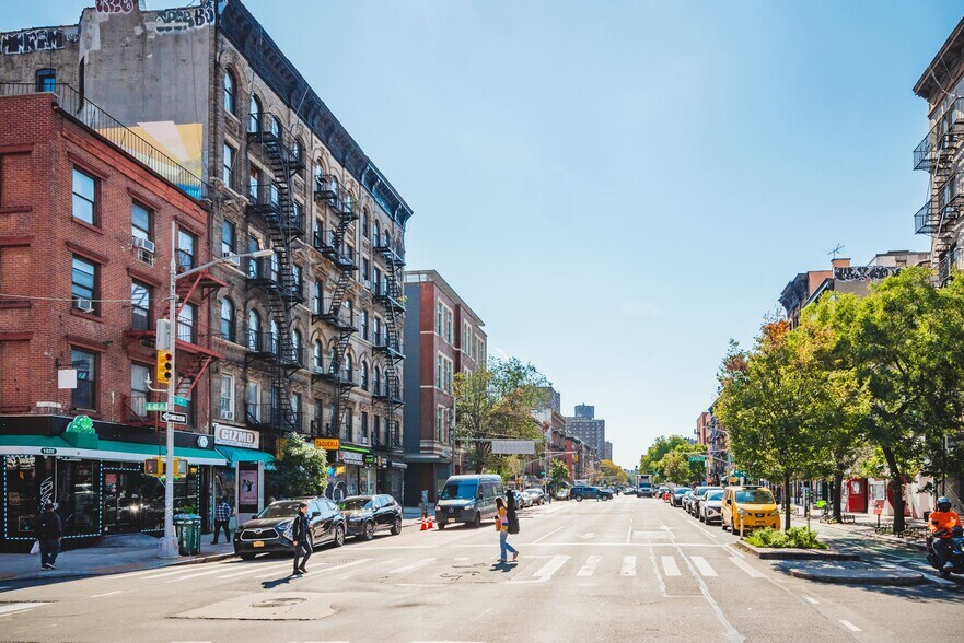 More Photos Of 180 First Ave, New York Apartments For Lease