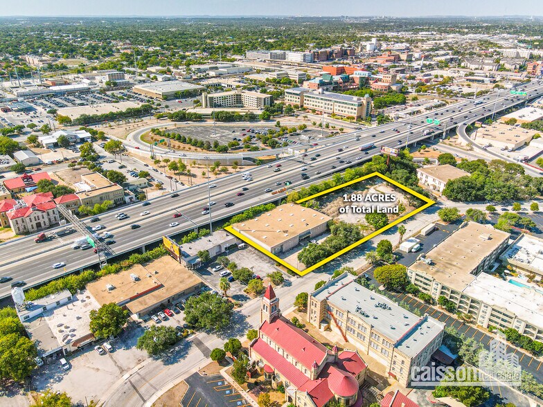 More Photos Of 523 Urban Loop, San Antonio Warehouse For Lease