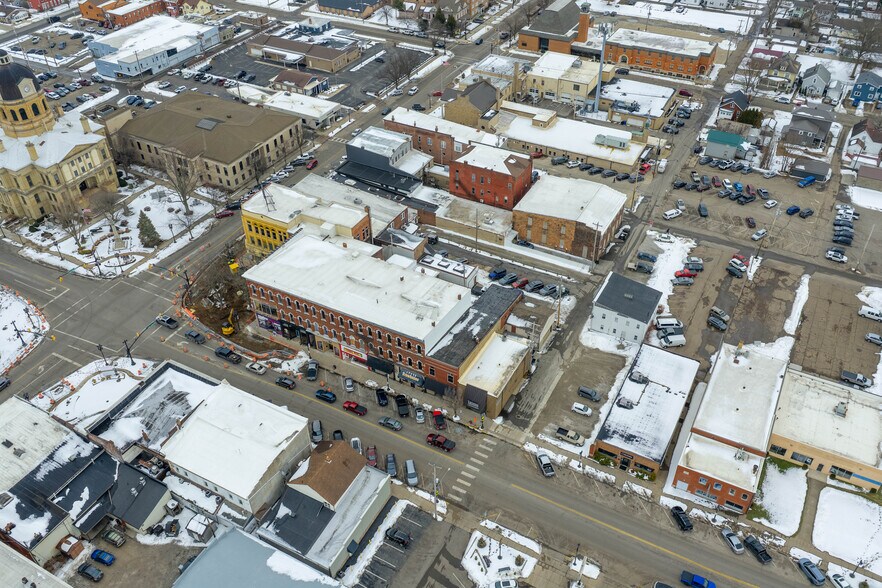 More Photos Of 127 S Broadway St, New Philadelphia Storefront Retail Office For Sale