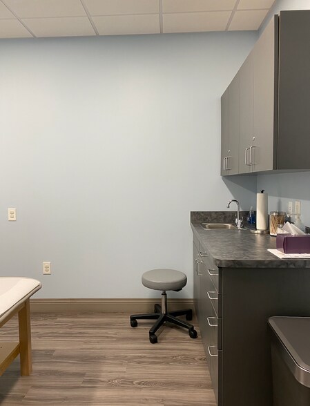 More Photos Of 788 S Watters Rd, Allen Medical For Sale