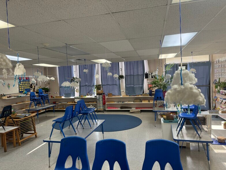 More Photos Of 14340 NE 21st St, Bellevue Daycare Center For Lease