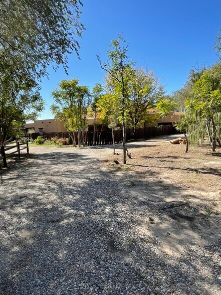 More Photos Of 1804 E College Blvd, Roswell General Retail For Sale