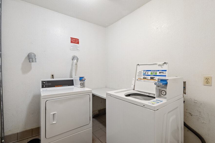 More Photos Of 525 N Arlington St, Kalamazoo Apartments For Sale